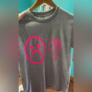 Gray size medium emoji t-shirt